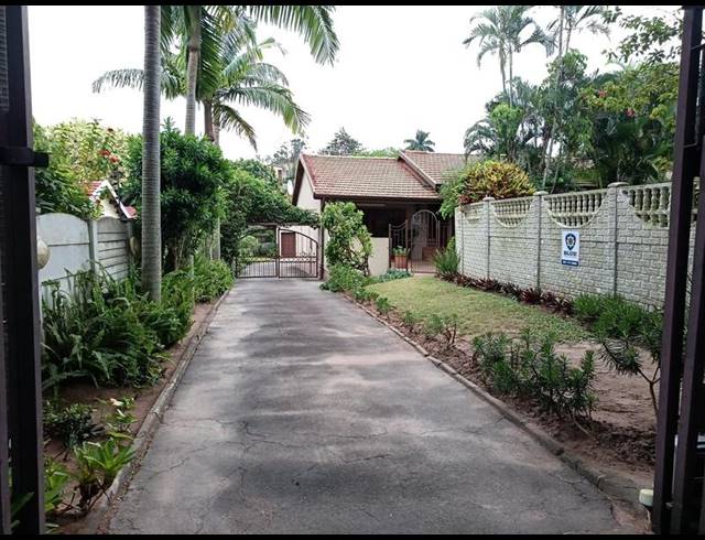 3 BEDROOM HOUSE FOR SALE IN YELLOWWOOD PARK